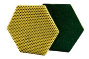 Immagine di Fibraa Doppia Funzione di forma esagonale. Colore verde da un lato e giallo puntinato dall'altro